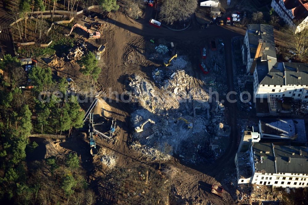 Aerial image Berlin OT Dahlem - Construction site for a residential area in Clayallee in the district of Steglitz-Zehlendorf in Berlin. The project is located on site of the former orthopedics clinic and home. The project is run by OHA Projektentwicklungsgesellschaft