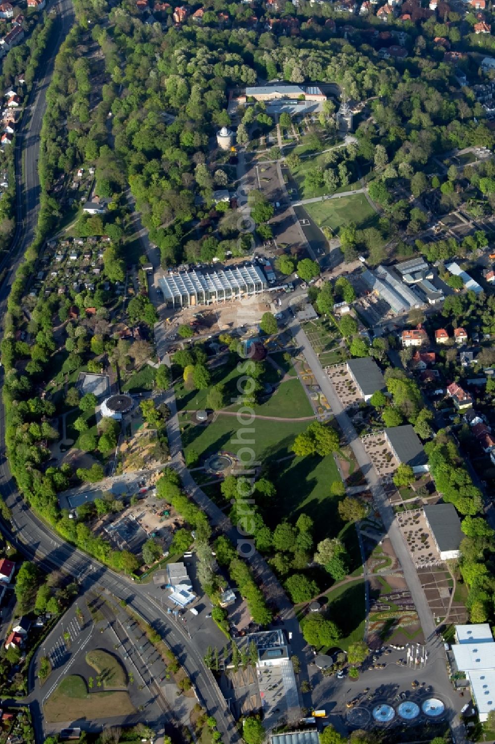 Aerial image Erfurt - Construction site for the new building of Wuesten- and Urwaldhaus Danakil in egapark in the district Hochheim in Erfurt in the state Thuringia, Germany