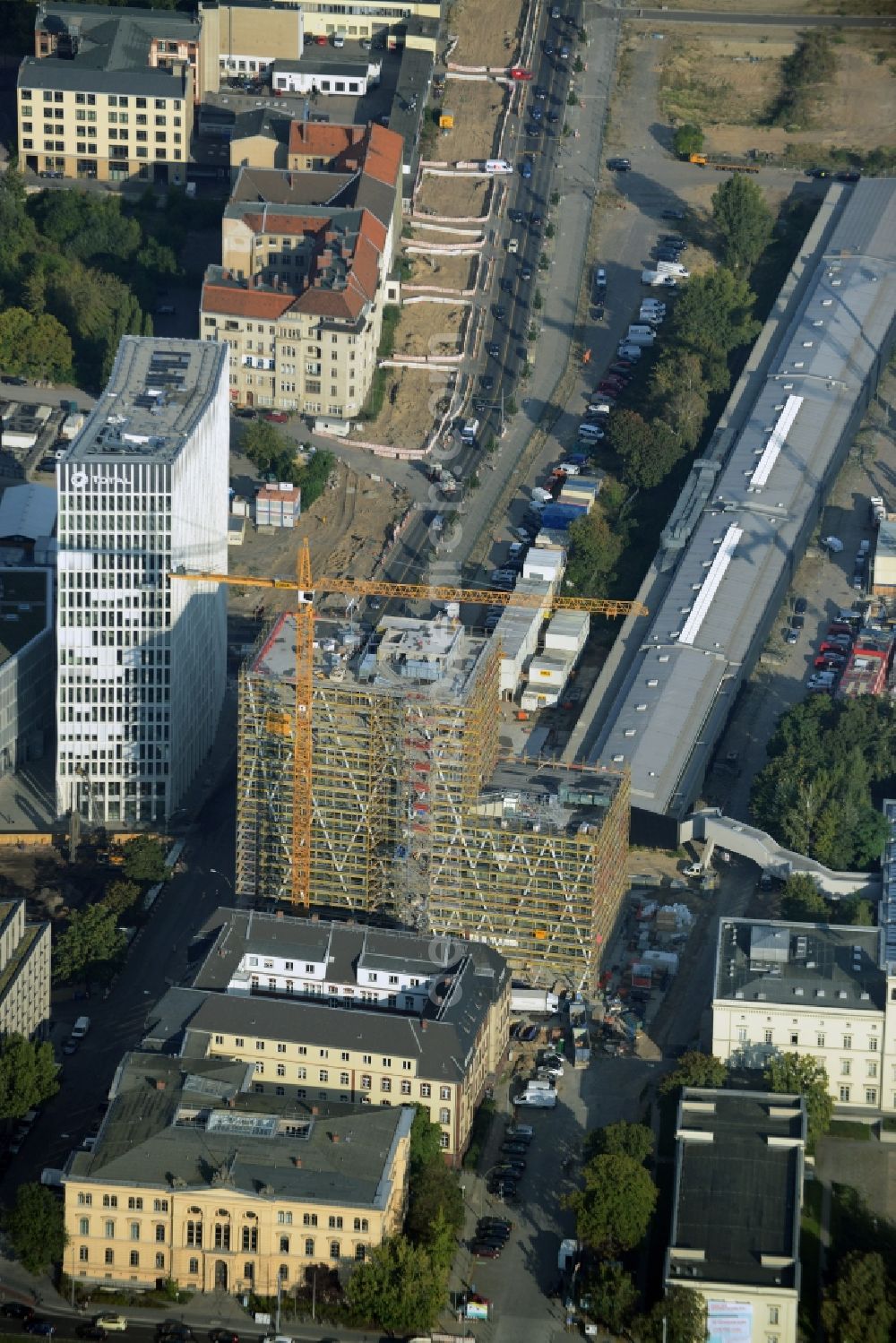 Berlin from the bird's eye view: Construction site for the new building of the 50Hertz headquarters in Europacity on Heidestrasse in Berlin in Germany