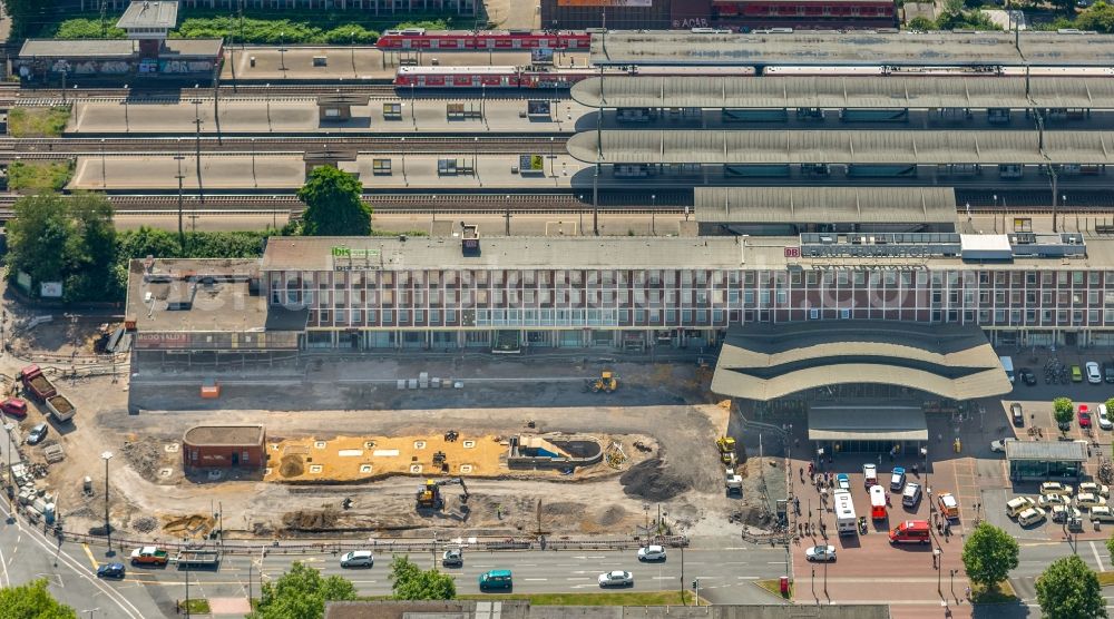 Bochum from the bird's eye view: New construction site central Bus Station for Public Transportation of Bogestra AG in the district Innenstadt in Bochum in the state North Rhine-Westphalia, Germany