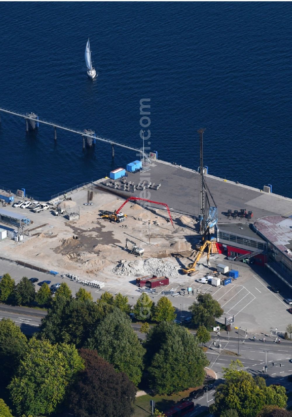 Aerial photograph Kiel - Construction site for the new building eines zweiten Terminal on Ostseekai in Kiel in the state Schleswig-Holstein, Germany