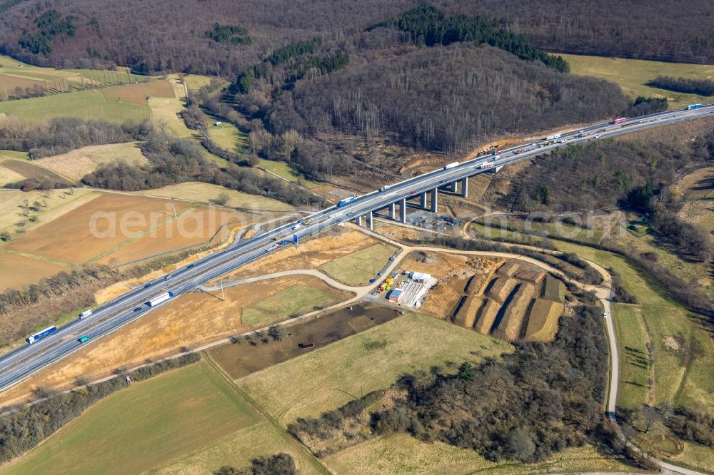 Aerial photograph Aßlar - Construction site for the renovation, renewal and repair of the motorway bridge construction BAB A45 Bornbach viaduct Sauerlandlinie in Asslar in the state Hesse, Germany