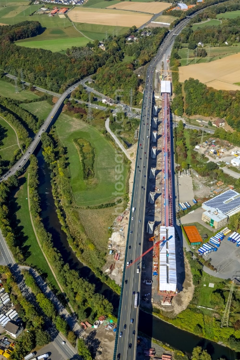 Hagen from the bird's eye view: Construction site for the rehabilitation and repair of the motorway bridge construction Lennetalbruecke A45 Am Kahlenberg in Hagen in the state North Rhine-Westphalia, Germany