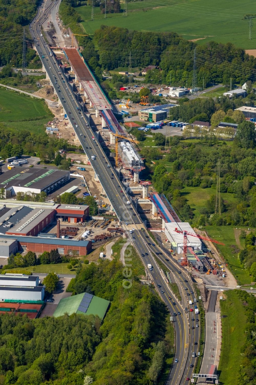 Aerial photograph Hagen - Construction site for the rehabilitation and repair of the motorway bridge construction Lennetalbruecke A45 Am Kahlenberg in Hagen in the state North Rhine-Westphalia, Germany