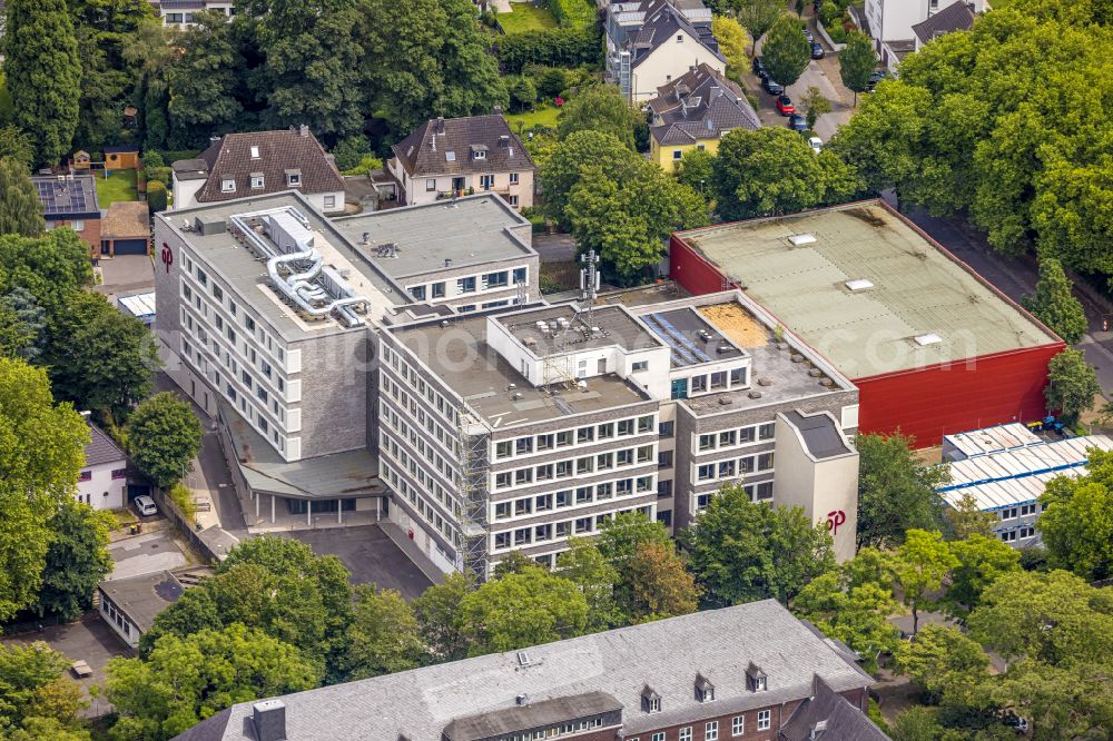 Mülheim an der Ruhr from the bird's eye view: Construction site for the partial new construction of the school building Otto-Pankok-Schule on Von-Bock-Strasse in Muelheim an der Ruhr in the Ruhr area in the state of North Rhine-Westphalia, Germany