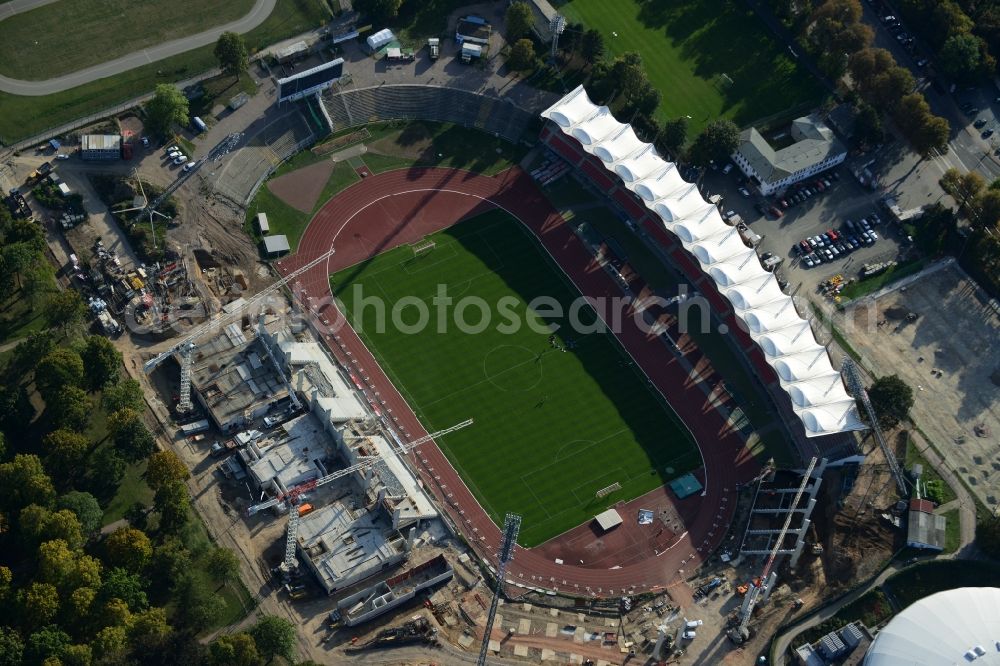 Aerial image Erfurt - Site for the reconstruction of the Arena stadium Steigerwaldstadion in Erfurt in Thuringia. The construction company Koester GmbH build after drafts of Architetur HPP Hentrich-Petschnigg & Partner GmbH + Co. KG a modern grandstand and sports facilities