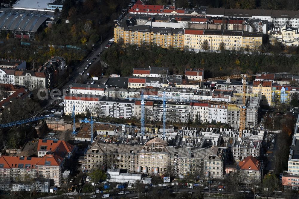 Aerial photograph Berlin - Construction for the reconstruction and expansion of the old buildings listed building of AVILA Projektmanagement GmbH on Mariendorfer Weg in the district Neukoelln in Berlin