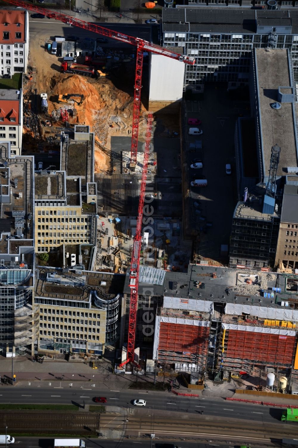 Aerial image Leipzig - Construction for the reconstruction and expansion of the old buildings listed building of Firma REINBAU GmbH on Georgiring corner Grimmaischer Steinweg and Querstrasse in the district Mitte in Leipzig in the state Saxony