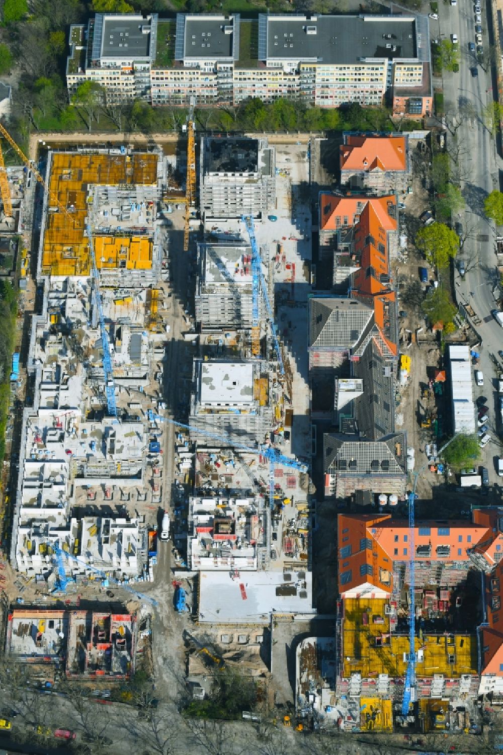 Aerial image Berlin - Construction for the reconstruction and expansion of the old buildings listed building on Mariendorfer Weg in the district Neukoelln in Berlin