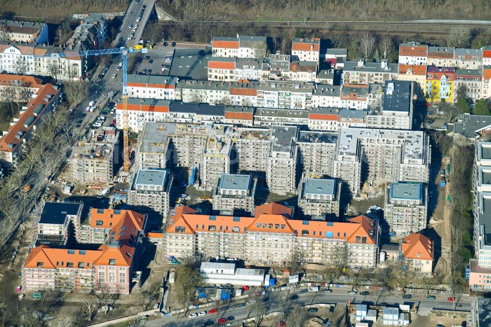 Berlin from above - Construction for the reconstruction and expansion of the old buildings listed building on Mariendorfer Weg in the district Neukoelln in Berlin