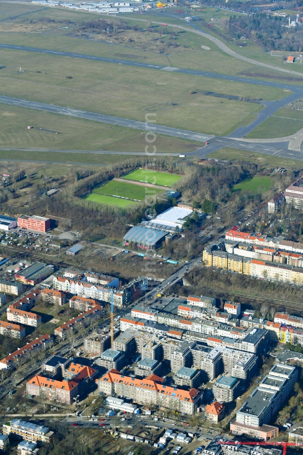 Aerial image Berlin - Construction for the reconstruction and expansion of the old buildings listed building on Mariendorfer Weg in the district Neukoelln in Berlin