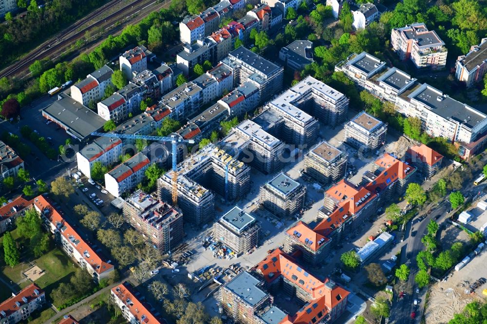 Aerial image Berlin - Construction for the reconstruction and expansion of the old buildings listed building on Mariendorfer Weg in the district Neukoelln in Berlin