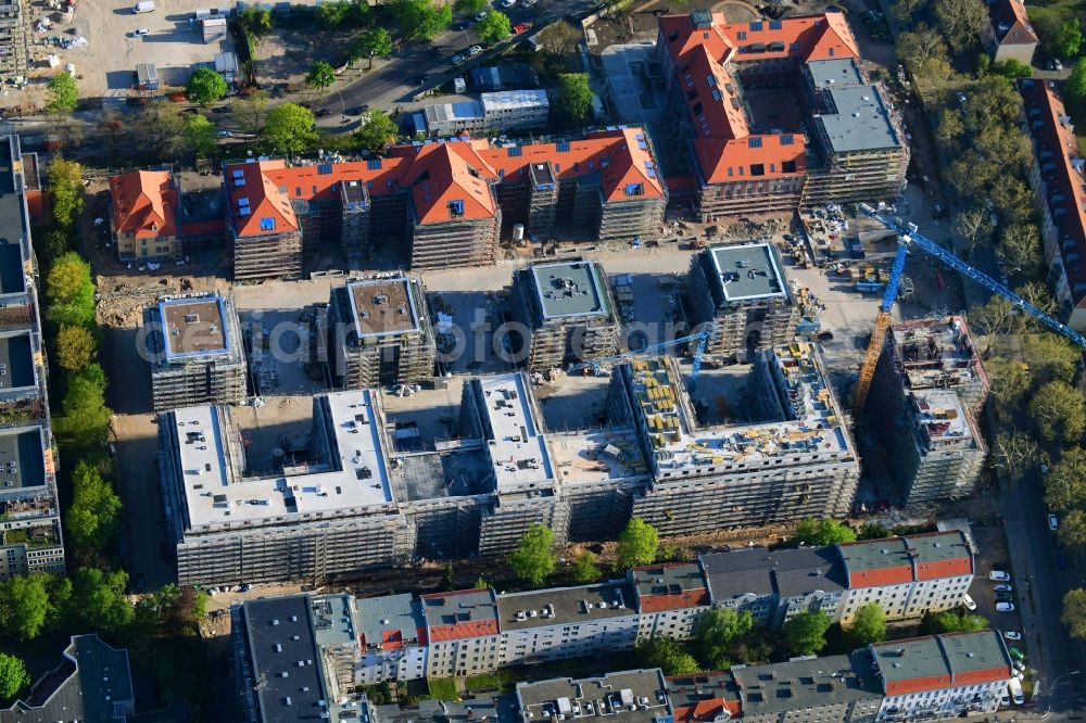 Berlin from above - Construction for the reconstruction and expansion of the old buildings listed building on Mariendorfer Weg in the district Neukoelln in Berlin