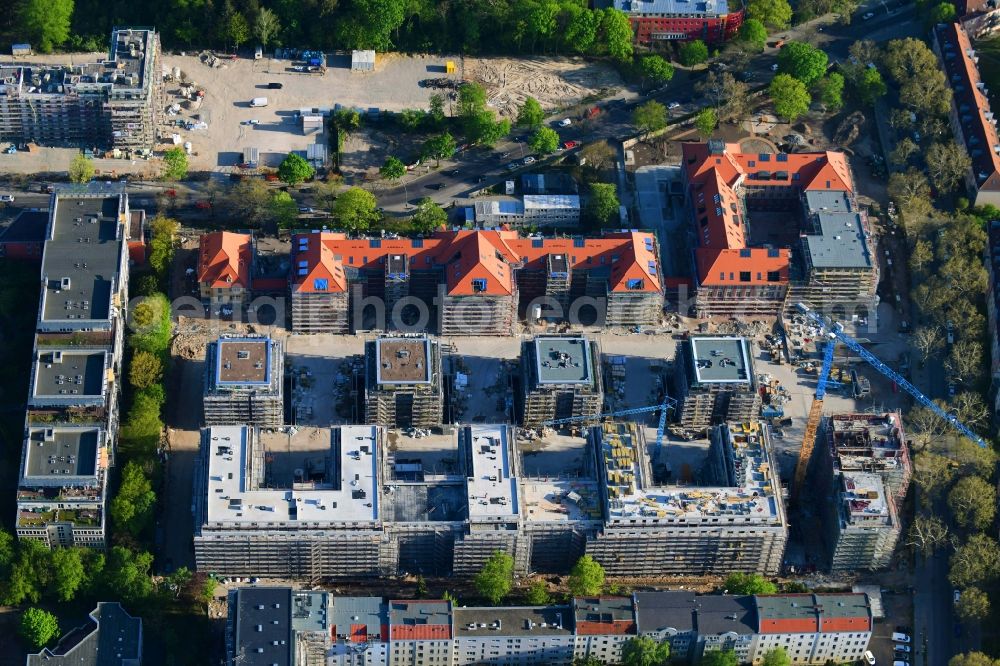 Berlin from the bird's eye view: Construction for the reconstruction and expansion of the old buildings listed building on Mariendorfer Weg in the district Neukoelln in Berlin