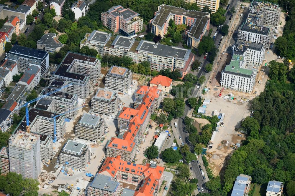 Aerial photograph Berlin - Construction for the reconstruction and expansion of the old buildings listed building on Mariendorfer Weg in the district Neukoelln in Berlin