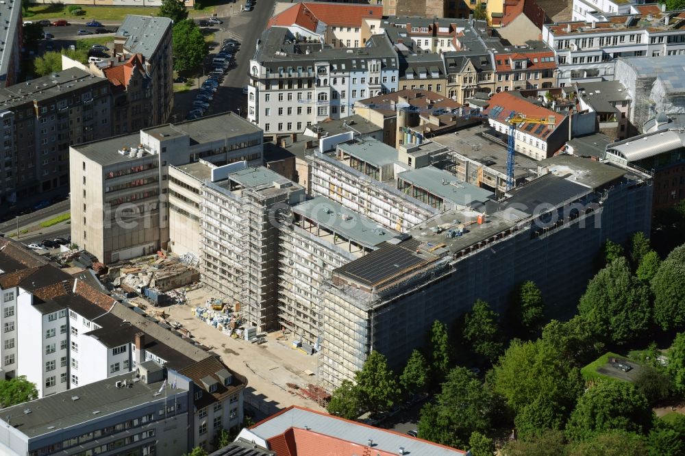 Aerial photograph Berlin - Construction for the reconstruction and expansion of the old buildings listed building Metropol Park in Areal Am Koellnischen Park - Wassergasse - Schulze-Delitzsch-Platz in the district Mitte in Berlin, Germany