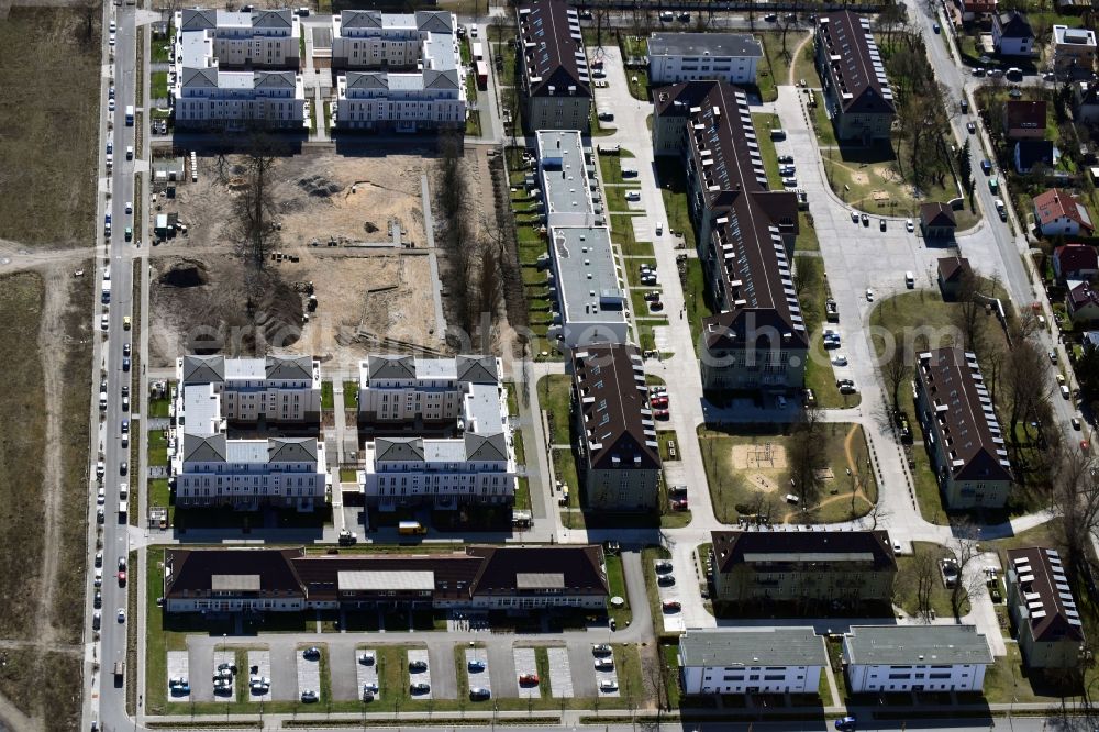 Aerial photograph Berlin - Construction for the reconstruction and expansion of the old buildings listed building Patersdorfer - Regener - Zachenberger Strasse in the district Karlshorst in Berlin