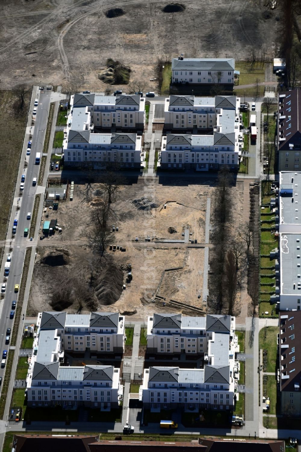 Berlin from the bird's eye view: Construction for the reconstruction and expansion of the old buildings listed building Patersdorfer - Regener - Zachenberger Strasse in the district Karlshorst in Berlin