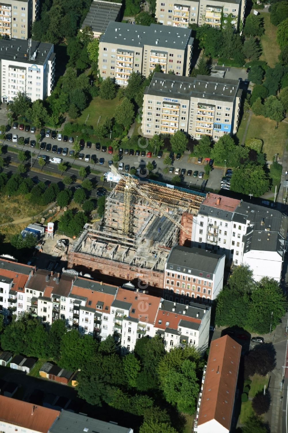 Leipzig from the bird's eye view: Construction for the reconstruction and expansion of the old buildings listed building Perthesstrasse - Gerichtsweg in Leipzig in the state Saxony