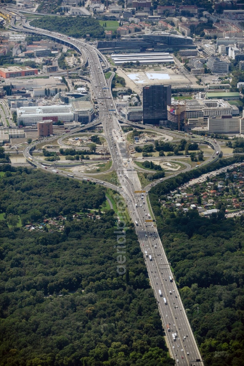 Wien from the bird's eye view: Construction site of the redevelopment of the intersection Knoten Prater of the federal motorway A23 Suedosttangente in Vienna in Austria