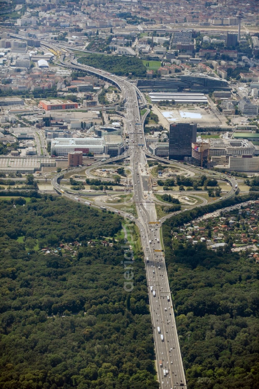 Aerial image Wien - Construction site of the redevelopment of the intersection Knoten Prater of the federal motorway A23 Suedosttangente in Vienna in Austria