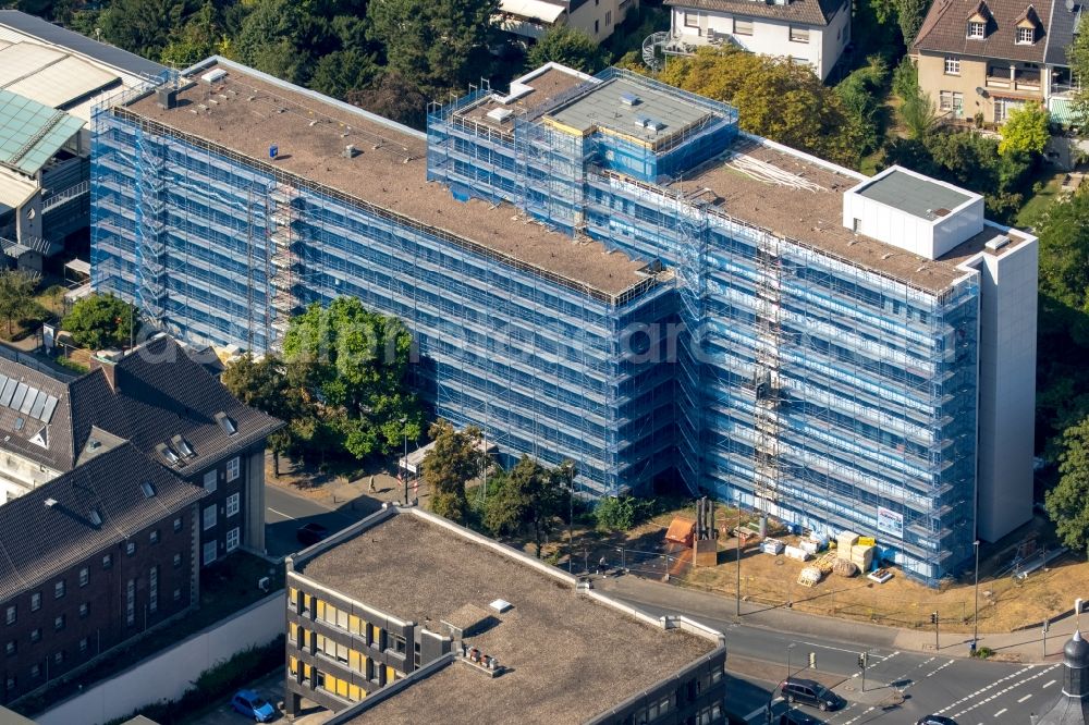 Hamm from the bird's eye view: Construction for the reconstruction of the building of the Agentur fuer Arbeit Hamm in the Bismarckstrasse in Hamm in the state North Rhine-Westphalia