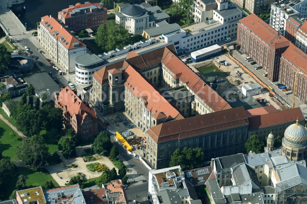 Berlin from above - Construction for the reconstruction the formerly Haupttelegrafenamt zum neuen Buero- and Geschaeftskomplex FORUM on MUSEUMSINSEL on Monbijoustrasse - Oranienburger Strasse - Tucholskystrasse - Ziegelstrasse in the district Mitte in Berlin, Germany