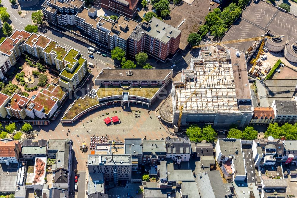 Herne from the bird's eye view: Construction for the reconstruction the formerly Kaufhaus zu einem Buero- and Geschaeftshaus Neue Hoefe Herne on Bahnhofstrasse in Herne in the state North Rhine-Westphalia, Germany