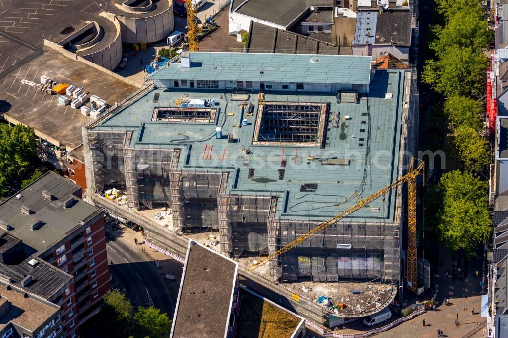 Herne from above - Construction site for the conversion of the former department store into an office and commercial building on Bahnhofstrasse - place Robert-Brauner-Platz in Herne in the state North Rhine-Westphalia, Germany