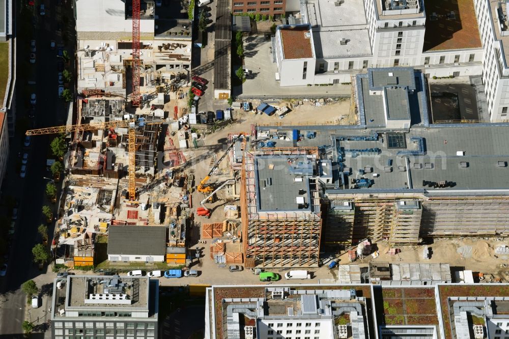 Berlin from the bird's eye view: Construction site of redevelopments of the former opera workshops to the actor's school Hochschule fuer Schauspielkunst Ernst Busch (HfS) on Zinnowitzer Strasse in the Mitte part of Berlin