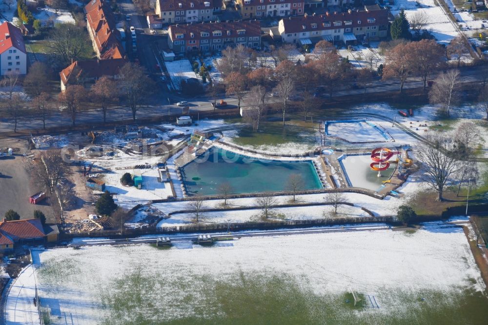 Aerial image Göttingen - Construction for the reconstruction eines Freibades in the district Weende in Goettingen in the state Lower Saxony