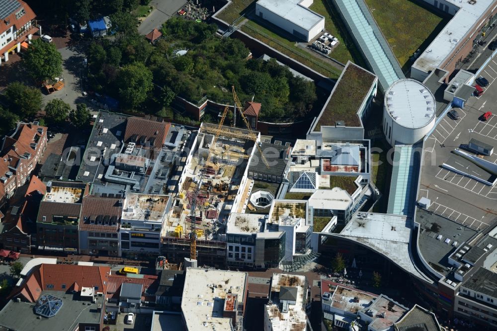 Lingen (Ems) from above - View on a reconstruction site for a new store an and shopping center Lookentor in the Lookenstrasse in Lingen ( Ems ) in the state Lower Saxony