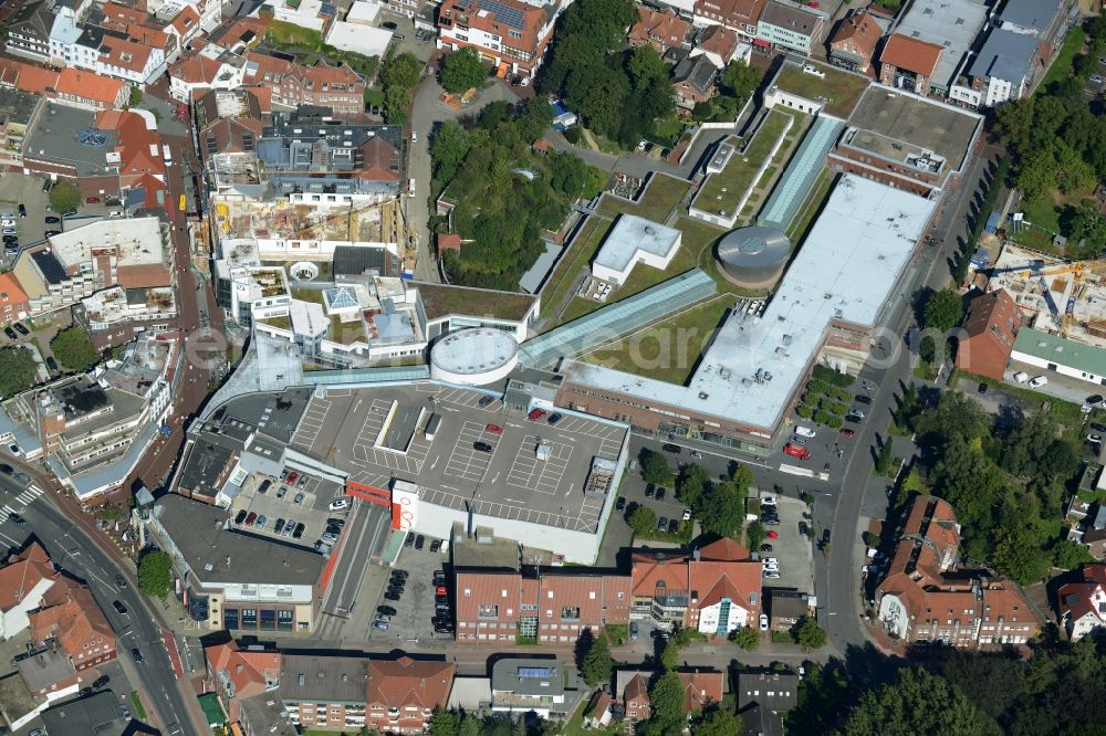 Lingen (Ems) from above - View on a reconstruction site for a new store in the Lookenstrasse in Lingen ( Ems ) headed by the building company Hofschroeer GmbH & Co. KG in the state Lower Saxony