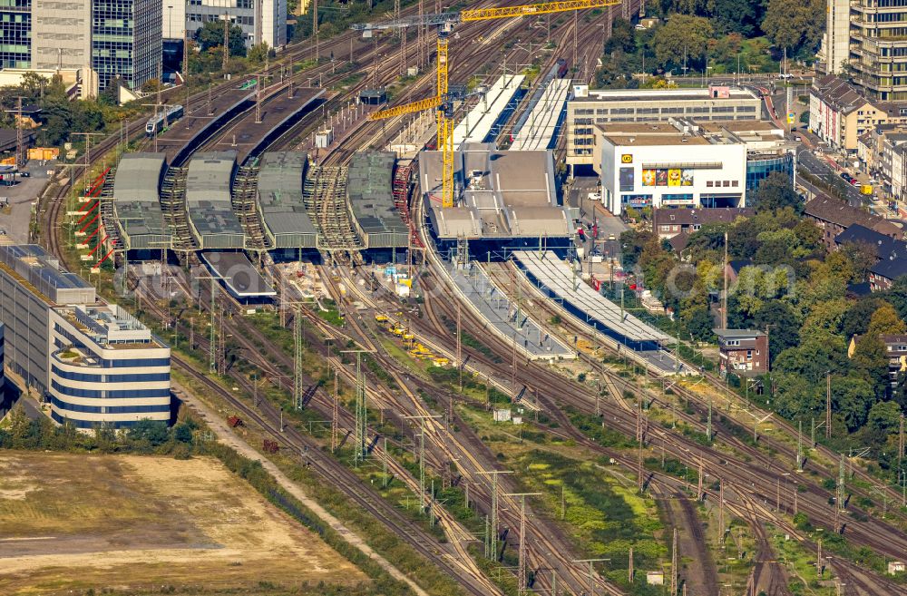 Aerial image Duisburg - Construction site for the conversion of the main train station of the Deutsche Bahn Duisburger Welle on Otto-Keller-Strasse in the district of Dellviertel in Duisburg in the Ruhr area in the state North Rhine-Westphalia, Germany