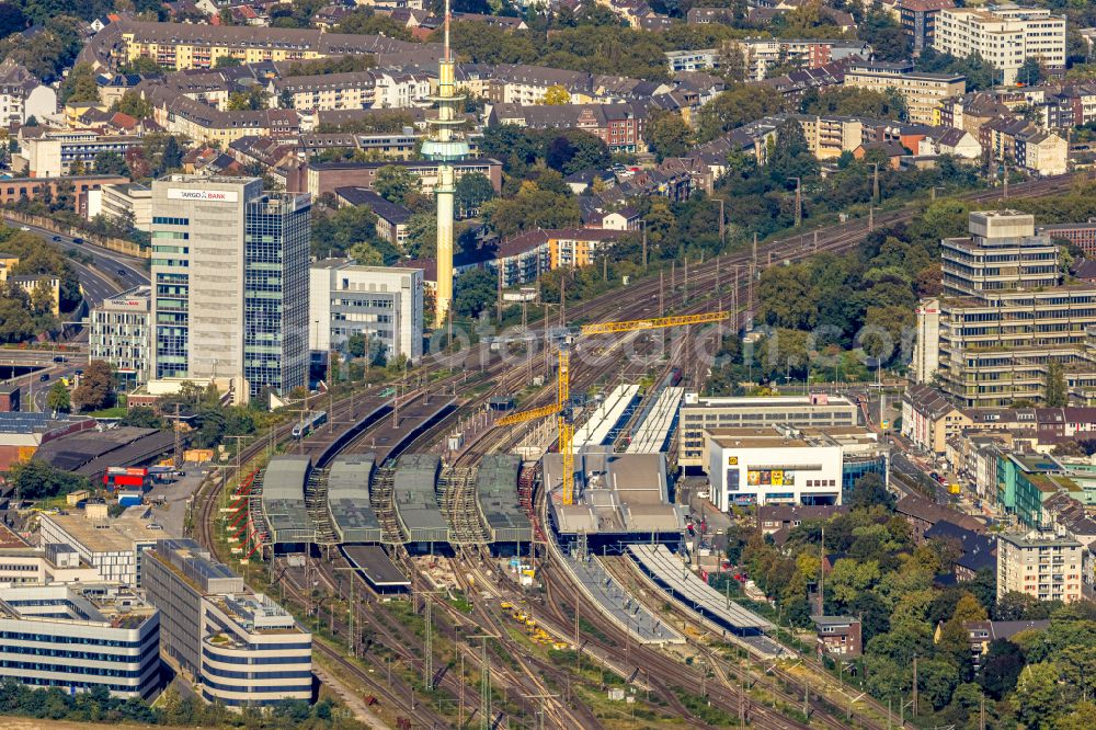 Aerial photograph Duisburg - Construction site for the conversion of the main train station of the Deutsche Bahn Duisburger Welle on Otto-Keller-Strasse in the district of Dellviertel in Duisburg in the Ruhr area in the state North Rhine-Westphalia, Germany