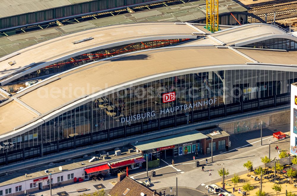 Duisburg from above - construction site for the conversion of the main train station of the Deutsche Bahn Duisburger Welle on Otto-Keller-Strasse in the district of Dellviertel in Duisburg in the Ruhr area in the state North Rhine-Westphalia, Germany