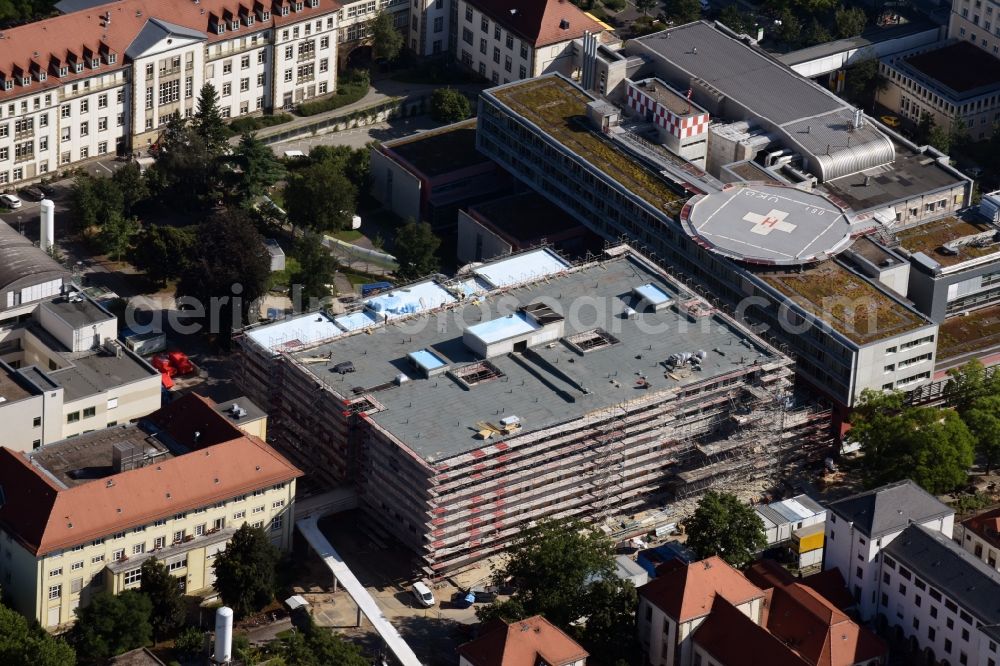 Dresden from the bird's eye view: Construction for the reconstruction of house 32 - surgial emergency unit and OP-Centre of the Universitaetsklinikum Carl Gustav Carus in Dresden in the state Saxony