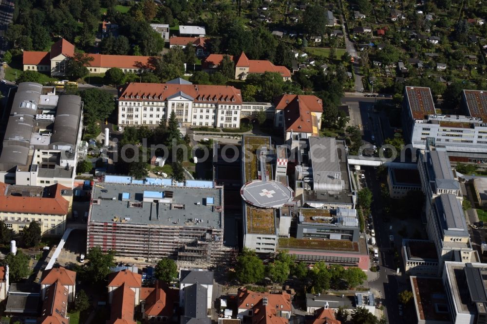 Dresden from above - Construction for the reconstruction of house 32 - surgial emergency unit and OP-Centre of the Universitaetsklinikum Carl Gustav Carus in Dresden in the state Saxony