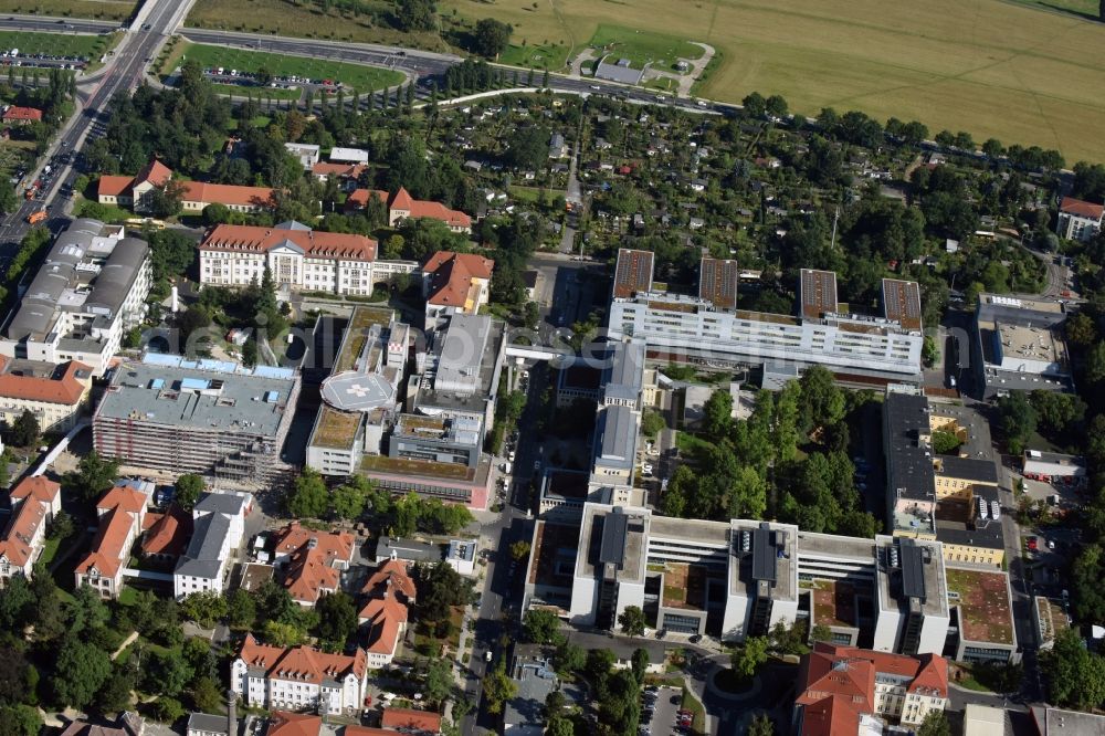 Aerial image Dresden - Construction for the reconstruction of house 32 - surgial emergency unit and OP-Centre of the Universitaetsklinikum Carl Gustav Carus in Dresden in the state Saxony