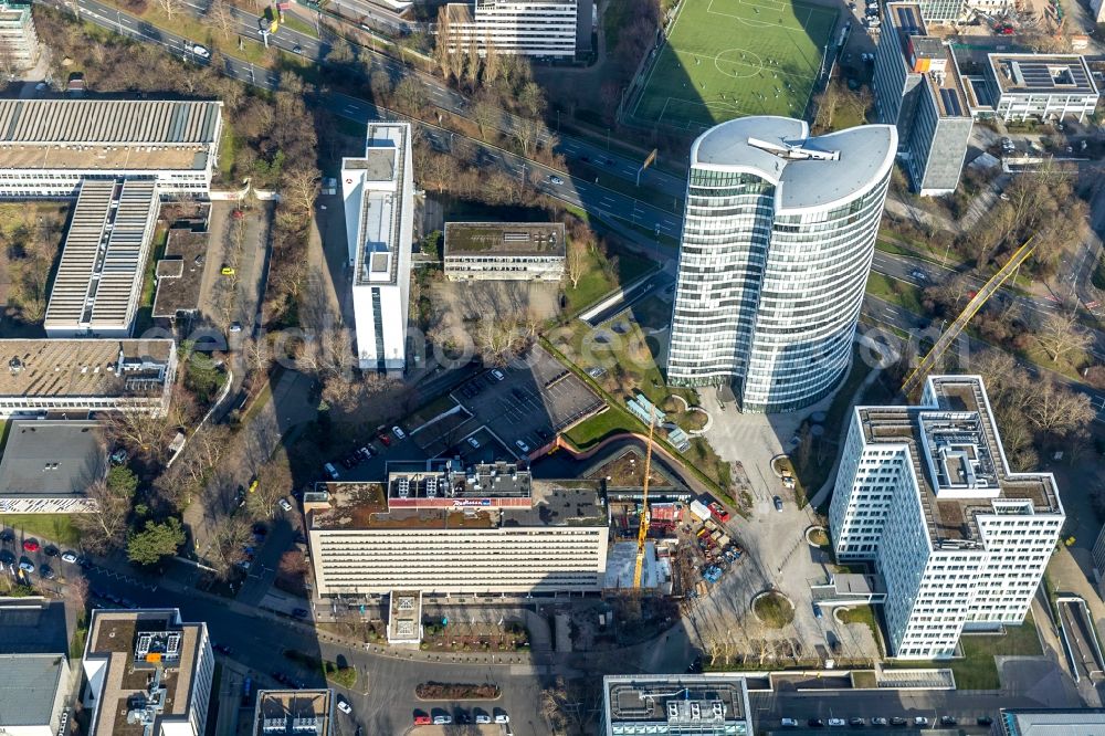 Düsseldorf from above - New construction site the hotel complex Radisson Blu Scandinavia Hotel on Karl-Arnold-Platz in the district Golzheim in Duesseldorf in the state North Rhine-Westphalia, Germany