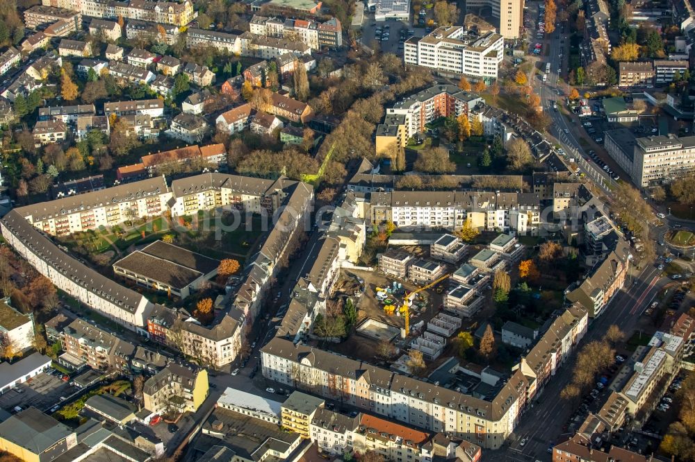 Duisburg from above - Construction site of new residential buildings amidst a residential estate between Schreiberstrasse and Kardinal-von-Galen-Strasse in the Northeast of the city center of Duisburg in the state of North Rhine-Westphalia