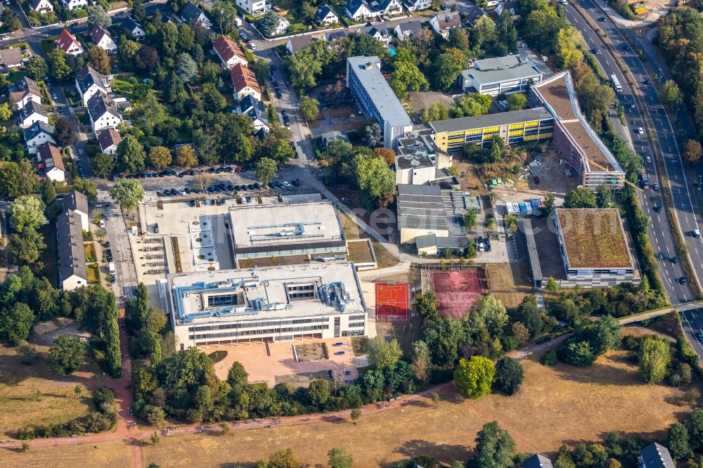 Düsseldorf from above - Construction for the reconstruction of Max-Planck-Gymnasium on Koetschaustrasse in Duesseldorf in the state North Rhine-Westphalia, Germany