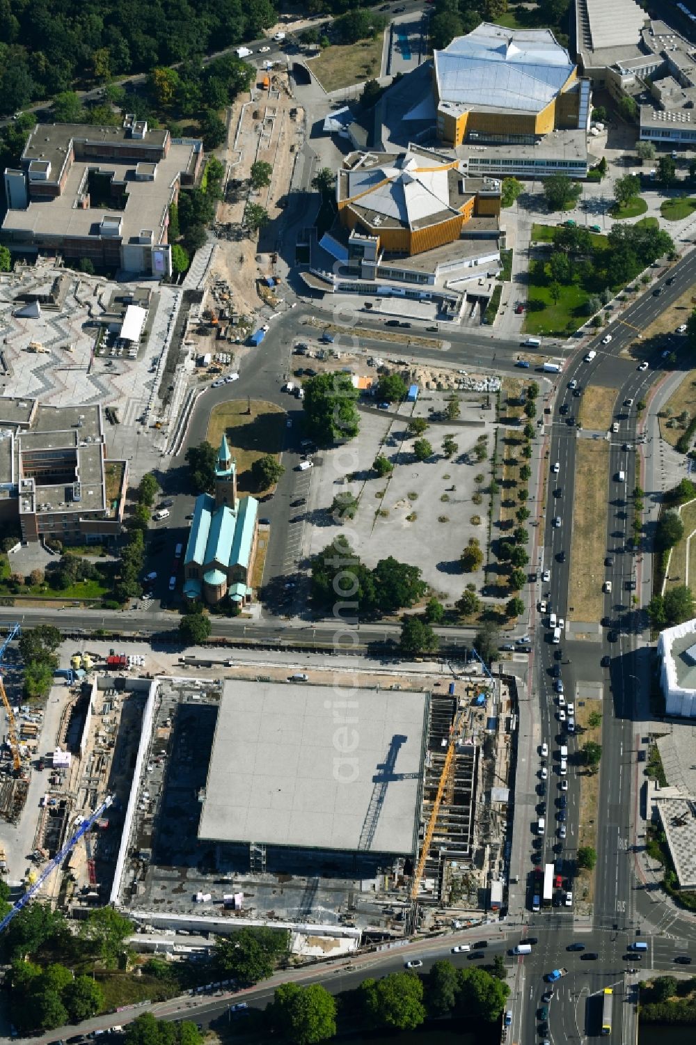 Berlin from the bird's eye view: Construction for the reconstruction of Neue Nationalgalerie on Potsdamer Strasse in Berlin, Germany