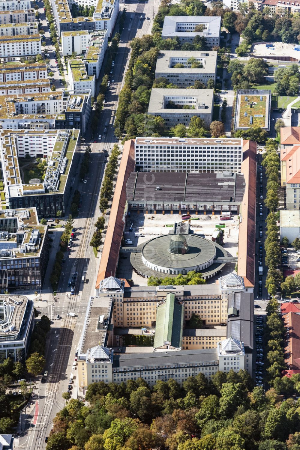 Aerial photograph München - Construction for the reconstruction of Postpalast in ein Hotel on Arnulfstrasse on street Wredestrasse in the district Maxvorstadt in Munich in the state Bavaria, Germany