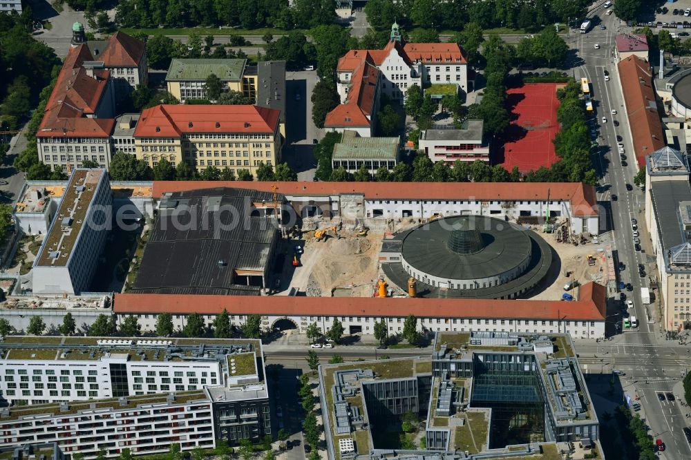 München from above - Construction for the reconstruction of Postpalast in ein Hotel on Arnulfstrasse in the district Maxvorstadt in Munich in the state Bavaria, Germany