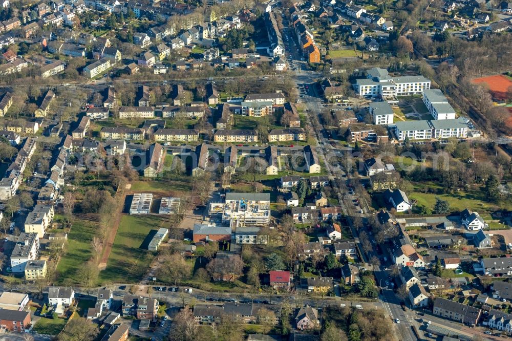 Dinslaken from the bird's eye view: Construction site for conversion School building of the Grundschule Hagenschule on the Hagenstrasse in Dinslaken in the federal state of North Rhine-Westphalia, Germany