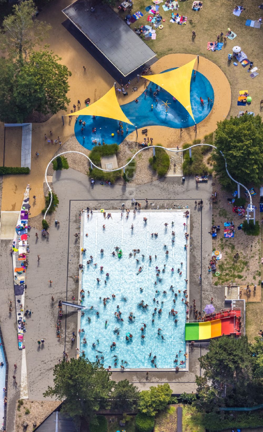 Aerial image Oberhausen - Construction for the reconstruction on Solbad Vonderort in Oberhausen in the state North Rhine-Westphalia, Germany