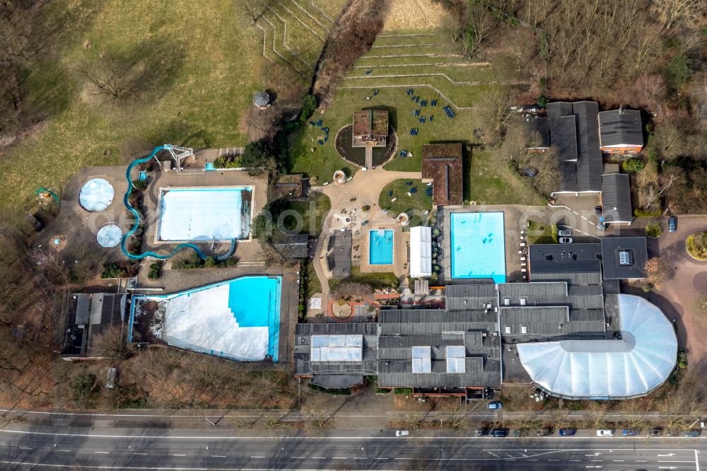 Aerial photograph Oberhausen - Construction for the reconstruction on Solbad Vonderort in Oberhausen in the state North Rhine-Westphalia, Germany