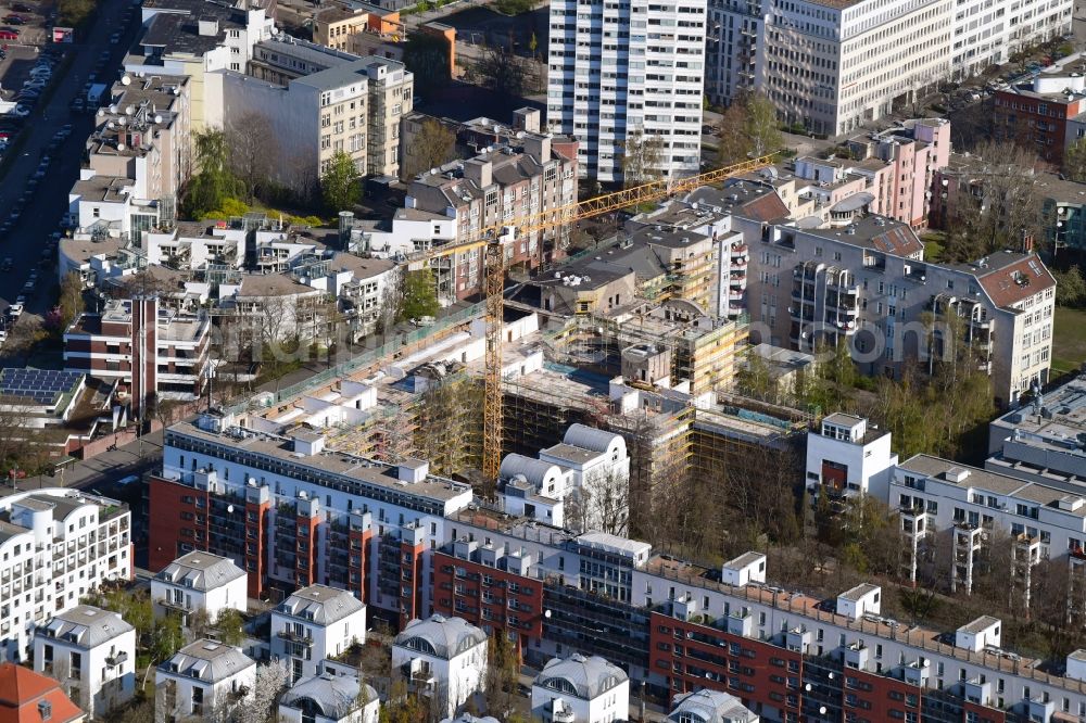 Aerial photograph Berlin - Construction for the reconstruction Victoriahoefe of Cresco Capital Group Limited on Lindenstrasse in the district Kreuzberg in Berlin, Germany