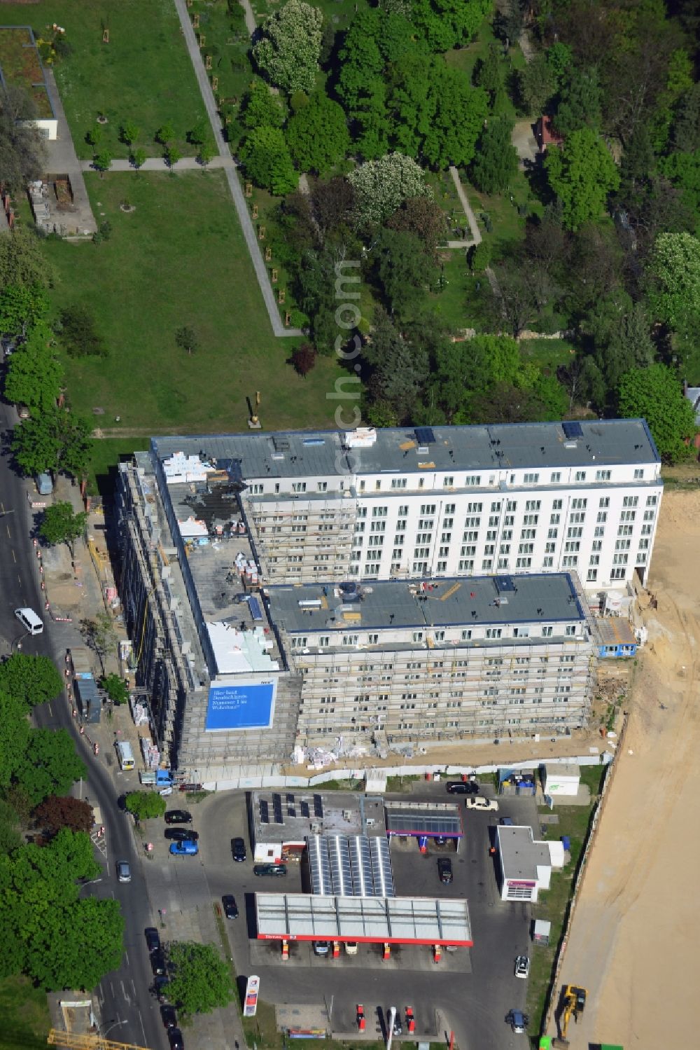 Berlin from above - Construction site for residential new construction in the Liesenstrasse - disability road in Berlin - Mitte